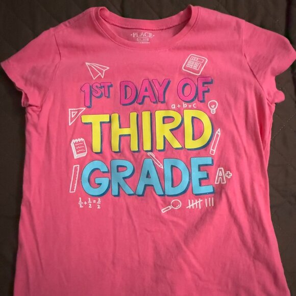 The Children’s Place Graphic Tees Lot 3 Pre-Loved (Size 10 Very Good Condition) - Picture 3 of 4